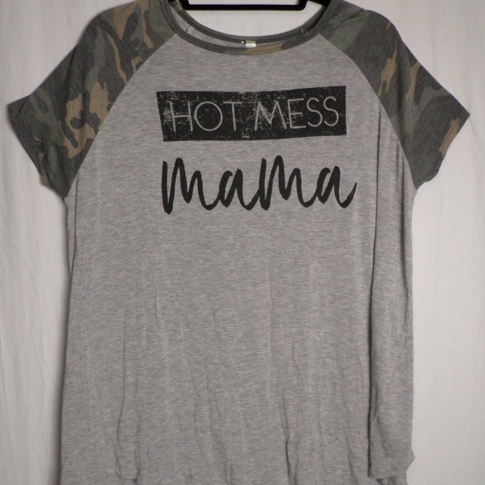 Grateful Hearts Grey & Camo XL Short Sleeve Hot Mess Mama Print T